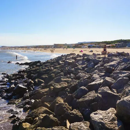 Les Vives By Interhome