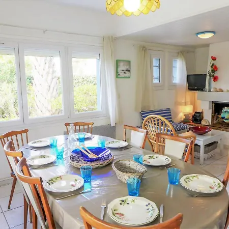Les Vives By Interhome