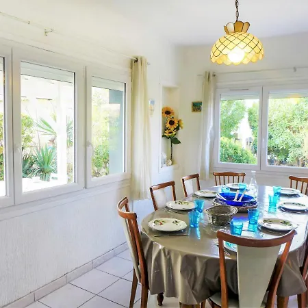 Holiday home Les Vives By Interhome