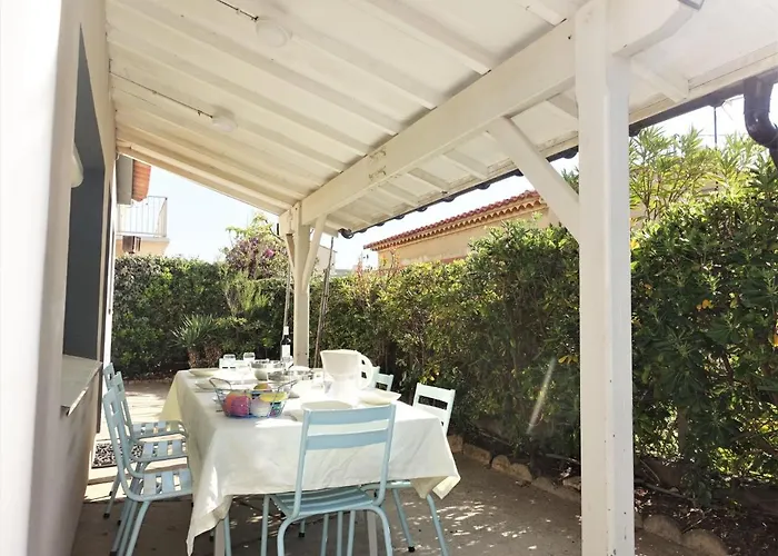 Les Vives By Interhome *